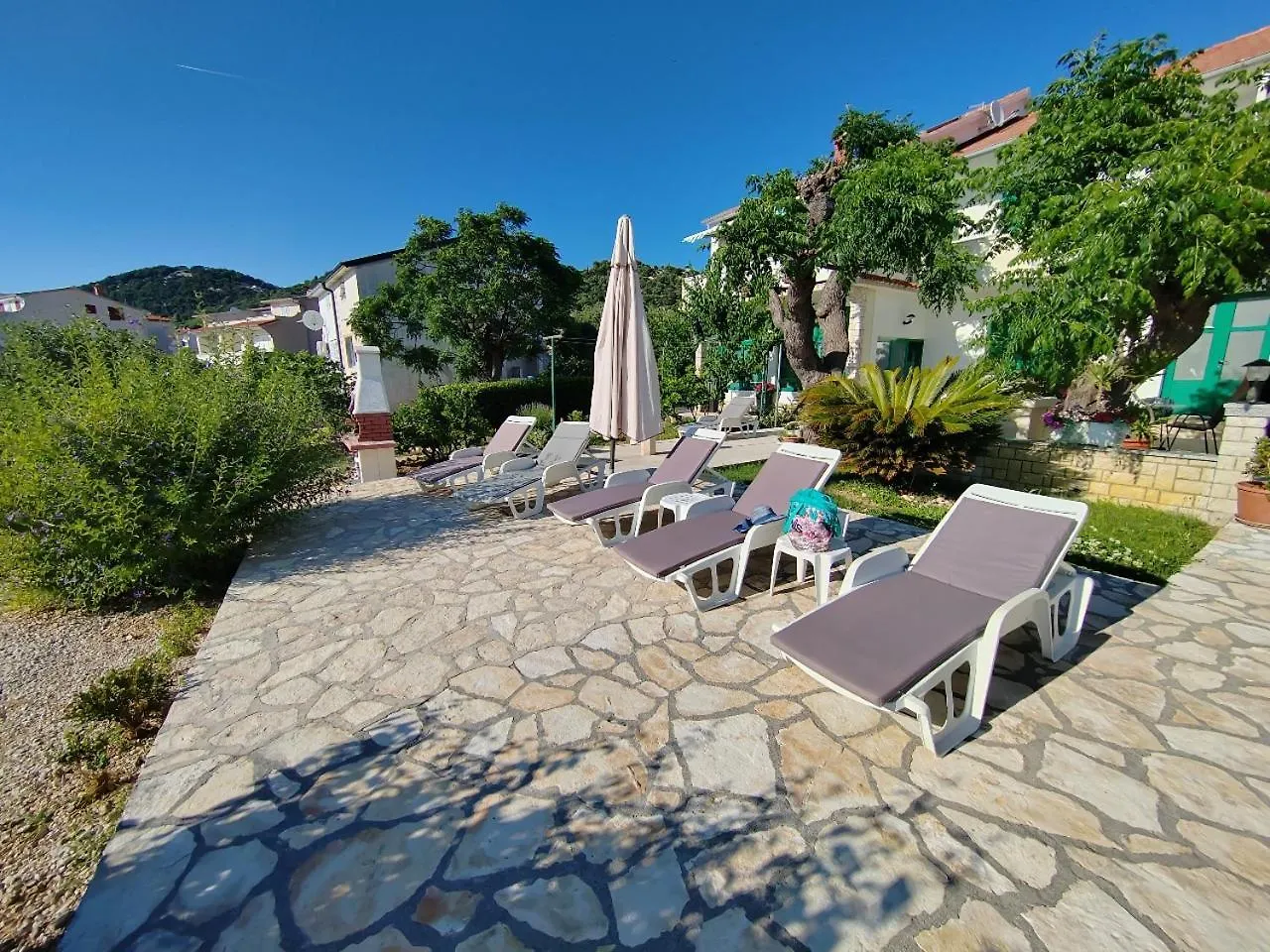 Guest house Room'S Brica Barbat na Rabu Croatia